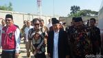 Berkacamata Hitam, Jonan Cek Stasiun Elpiji Milik Pesantren