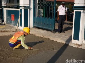 Trotoar Jalan Dr Sutomo Jakarta Pusat Direvitalisasi