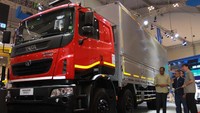 Truk ini diluncurkan untuk pengusaha yang membutuhkan armada angkut 6x2 namun tidak melanggar regulasi Over Dimension Over Load (ODOL). Truk Tata pun diklaim memiliki biaya perawatan yang terjangkau. Foto: dok. Tata Motors