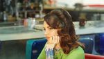 Ini Pose Keren Lana Del Rey yang Doyan Makan Manis
