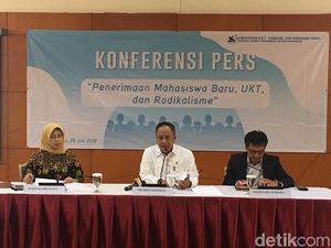 Tangkal Radikalisme, Menristek Minta Universitas Data Akun Medsos Mahasiswa