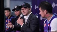 Dengan demikian, tim itu kini secara resmi berkompetisi dengan nama Amartha Hangtuah, yang sebelumnya sempat digunakan dalam tiga seri turnamen pramusim 3x3 IBL yang sudah berlangsung di Cirebon, Bali dan Yogyakarta.