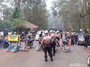 Erupsi Tangkuban Perahu Bikin Sesak Napas, Waspadai Silikosis Abu Vulkanik