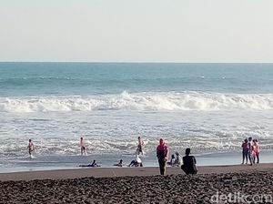 BMKG: Waspadai Potensi Banjir Rob Pantai Selatan Jawa Mei-Juni
