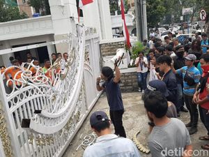 Demo Kantor Gubernur Sumut, Mahasiswa Tuntut Pencemaran Danau Toba Ditangani