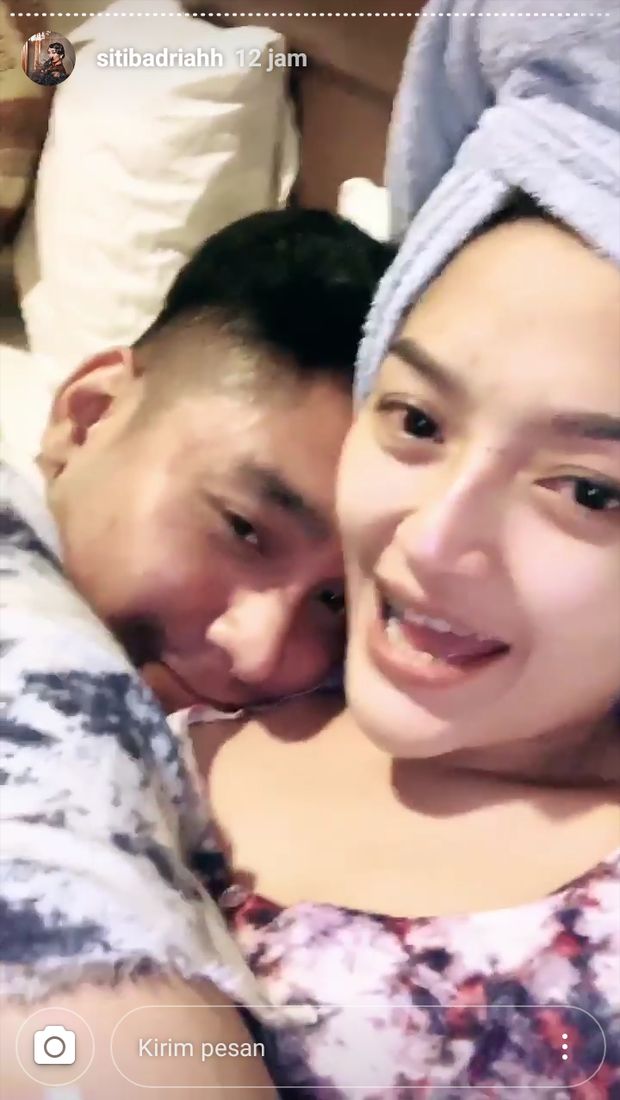 Meriah Banget Malam Pertama Siti Badriah dan Krisjiana