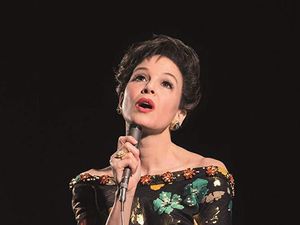Renee Zellweger Perankan Judy Garland, Lihat Transformasi Menakjubkannya