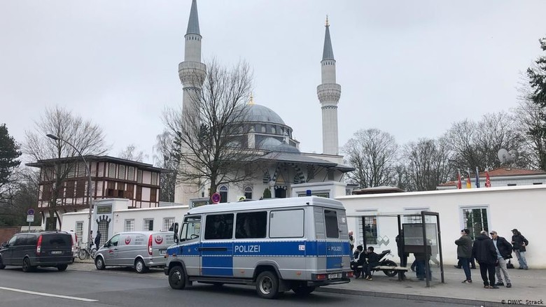 Masjid Diancam Bom, Muslim di Jerman Minta Perlindungan Keamanan Masjid Diancam Bom, Muslim di Jerman Minta Perlindungan Keamanan