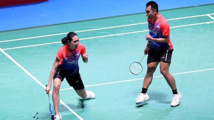 Hafiz Faizal Gloria Emanuelle Widjaja ke semifinal Japan Open 2019 usai menang atas ganda nomor satu dunia, Zheng Siwie/Huang Yaqiong (Foto: dok. Humas PBSI)