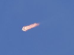 Roket Ulang Alik SpaceX Terbangkan Kargo 2,5 Ton ke Antariksa