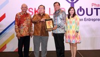 Skilled Youth Program merupakan inisiatif Citi Indonesia (Citibank) bersama mitra pelaksana IBL, guna membekali kemandirian finansial, persiapan kerja, dan kewirausahaan bagi generasi muda Indonesia. Pada penyelenggaraan tahap ketiga ini, Skilled Youth Program berhasil melibatkan 384 generasi muda berusia 15-24 tahun selama periode Agustus 2018 sampai Juli 2019. Sepanjang tiga tahun, secara keseluruhan Skilled Youth Program telah berhasil memberikan manfaat dan dampak positif terhadap lebih dari 800 generasi muda di kawasan industri.  Foto: dok. Citi Indonesia