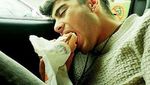 Kompak Suka Kulineran, Ini Momen Makan Personil One Direction