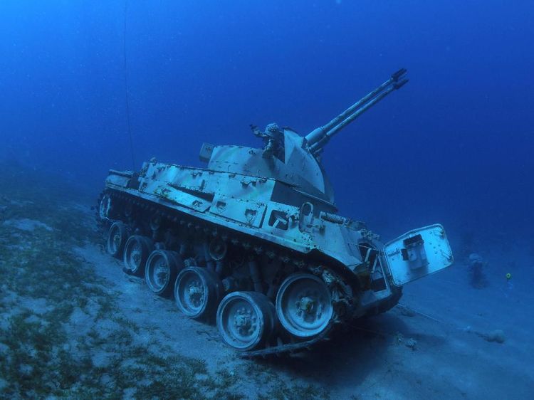Unik! Ada Museum Militer Bawah Laut di Yordania