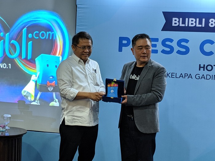 Foto: CEO Blibli Kusumo Martanto dan Menteri Komunikasi dan Informatika Rudiantara (Foto: Adi Fida/detikcom). Foto: CEO Blibli Kusumo Martanto dan Menteri Komunikasi dan Informatika Rudiantara (Foto: Adi Fida/detikcom).