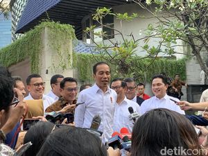 Jokowi: Masyarakat Sekitar Tangkuban Perahu Waspada, Ikuti Arahan Petugas