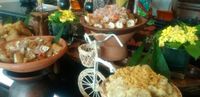 Bisa Makan Sepuasnya di Resto Tradisional di Bandung Ini