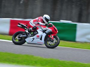 Honda Tandemkan Irfan Ardiansyah dan Lucky Hendriansyah di Suzuka 4 Hours
