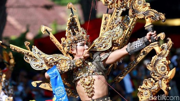 Buka Banyuwangi Ethno Carnival, Menteri Pariwisata: Keren!