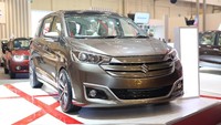 Gaya tersebut didapat dengan mengadaptasi grill yang lebih besar serta mengganti bumper depan. Istimewa/Dok. Suzuki.