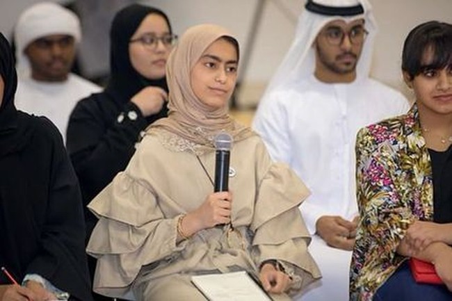  Untuk ke depannya, Fatima memiliki cita-cita ingin masuk perguruan tinggi. Ia ingin belajar ilmu politik dan teknik. Meski demikian, ia ingin tetap berkarya membuat penemuan-penemuan baru yang bisa bermanfaat di masyarakat. Foto: dok. Instagram @fatimaalkaabi_1