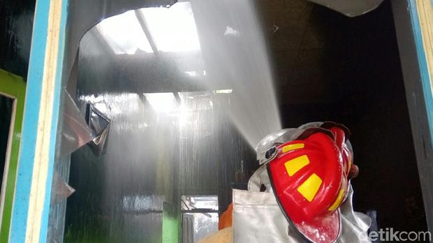 Kebakaran Melanda Gedung Sekolah TK di Purworejo