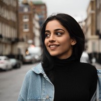 Sosoknya pun disebut-sebut akan menjadi aktris Bollywood sukses dan terkenal di masa depan. Foto: dok. Instagram @banitasandhu