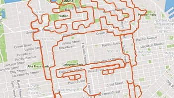 Ini salah satu mahakarya dari Lenny. Lukisan Frida Kahlo ini dituntaskannya dengan berlari 46 km dalam durasi 6 jam. (Foto: Dok. Lenny Maughan via Boredpanda)