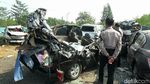 3 Orang Tewas, Begini Kondisi MPV yang Ditabrak Bus di Cipali
