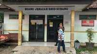 Saat ini korban kecelakaan masih menjalani perawatan secara intensif di RSUD Subang.