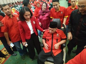 Cerita Akom Dirawat Karena Stroke, Kini Muncul Lagi di Soksi