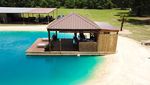 Keren! Halaman Belakang Rumah Disulap Jadi Pantai