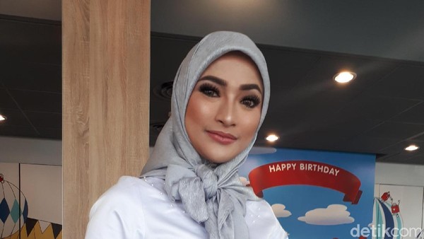 DJ Rere Monique, Ria Ricis, Amel Alvi, Jennifer Lopez hingga Gabe Khouth