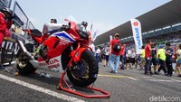 Motor CBR1000RR sudah disiapkan untuk balapan yang digelar hari ini, Minggu (28/7/2019).