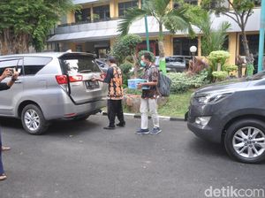 7 Jam KPK Geledah Kantor Pemkab Kudus