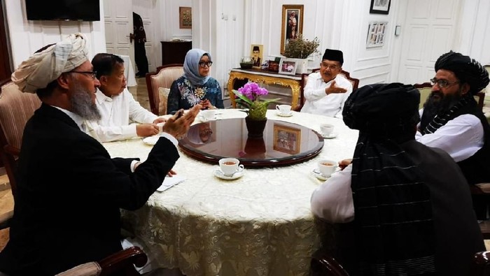 Wapres JK menerima kunjungan pimpinan Taliban Mullah Abdul Ghani Baradar (Dok. Setwapres RI)