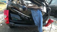 Saat ini bus dan mobil yang terlibat kecelakaan telah dievakuasi ke pool derek di Cilameri, Subang.