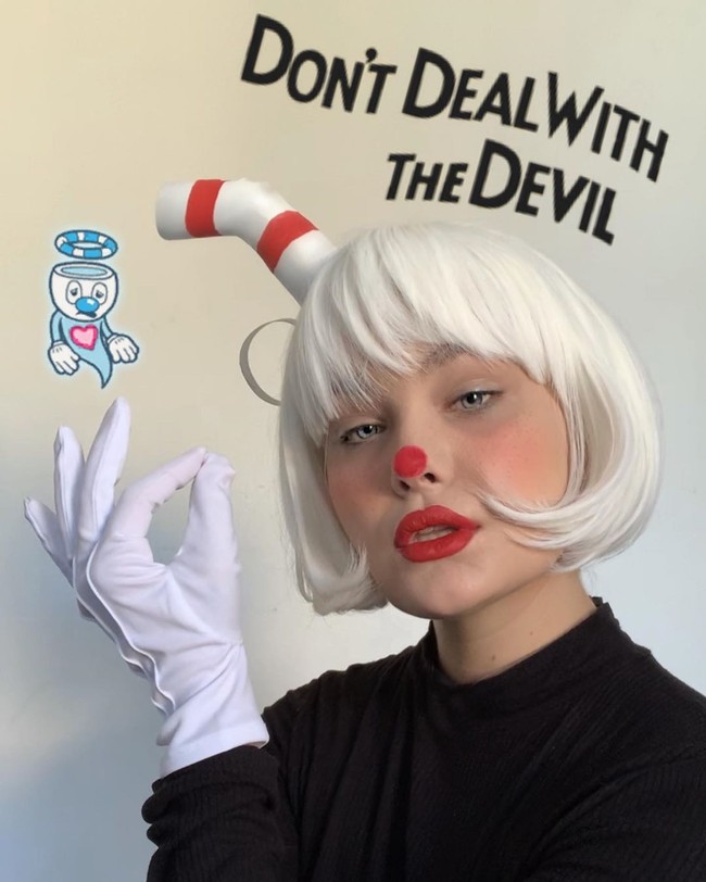 Taylor mengaku menerima tekanan dari agensi yang memintanya terus kurus hingga ukuran 2 atau XS. Mantan model yang kini menjadi influencer itu berbagi cerita kepada 55 ribu followersnya, tentang alasannya keluar dari dunia modeling.  Foto: Instagram @tay.all