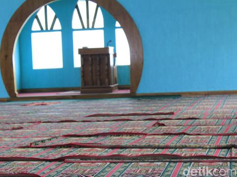 Dekat Bibir Kawah, Masjid Ini Nyaris Tak Terkena Abu Tangkuban Perahu