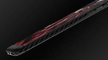 Bahkan, Caviar mengklaim ponsel ini dapat tahan api hingga suhu 460 derajat Celsius, serta mampu bertahan pada kondisi dingin dengan temperatur sampai -200 derajat Celsius. Foto: Caviar