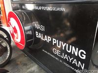 Huah! Pedas Menyengat Nasi Balap Puyung Cocok Buat Sarapan