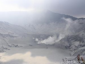 Tangkuban Perahu Waspada, PVMBG: Aktivitas Penerbangan Masih Aman