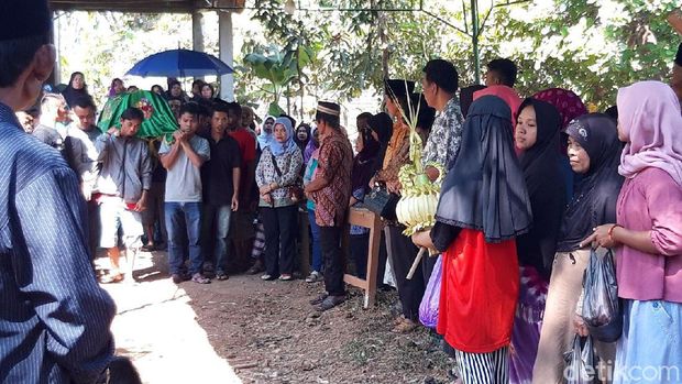 Huda Korban Tewas di Kapal Tongkang Semarang Baru Sehari Bekerja