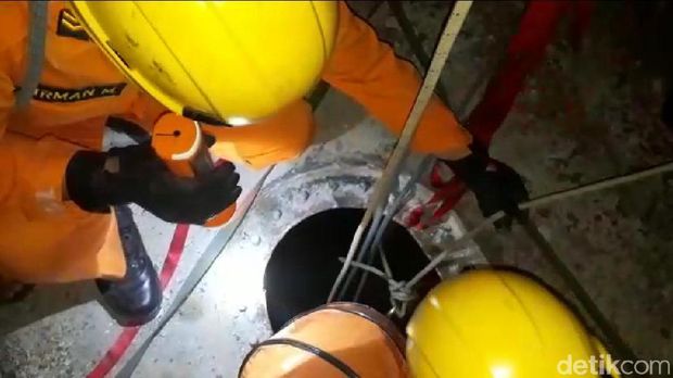 4 Orang Tewas Saat Perbaiki Kapal Tongkang di Pelabuhan Semarang