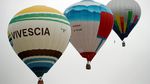 Warna-warni Balon Udara Hiasi Langit Prancis
