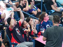 Jago Ngegame, Remaja 16 Tahun Ini Jadi Auto Miliarder