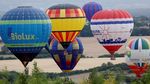 Warna-warni Balon Udara Hiasi Langit Prancis
