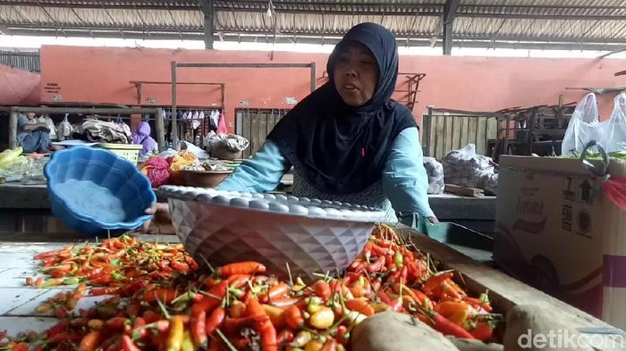 Harga Cabai Rawit Merah Kian Pedas Kini Tembus Rp 90 000 Kg