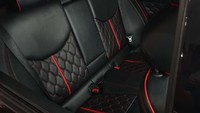 Diketahui BMW 320 miliknya direstorasi di bagian jok dan door trim. Pool/Classic Car Interior.