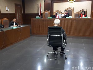 Penyuap Eks Anggota DPR Fayakhun Andriadi Dituntut 3,5 Tahun Penjara