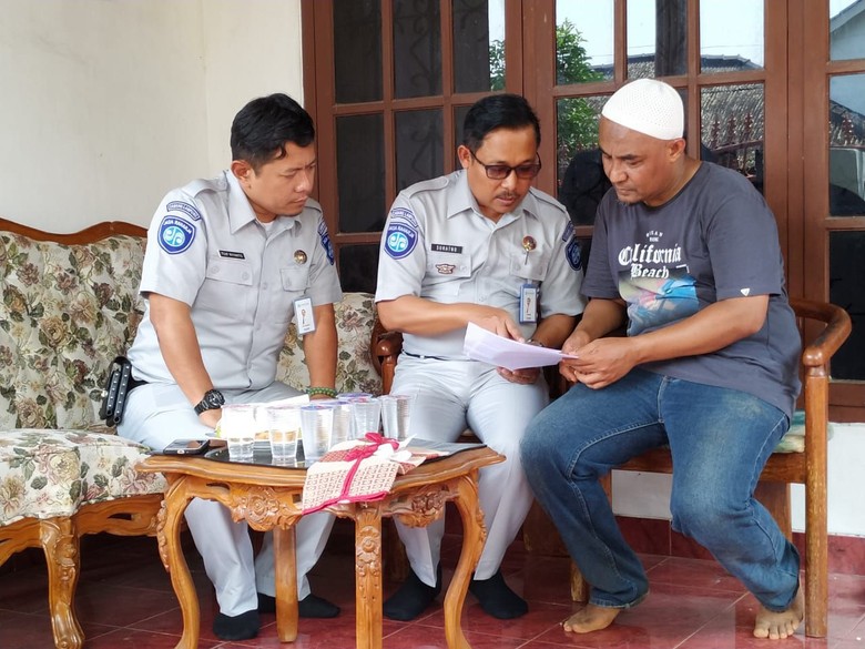 Jasa Raharja Santuni Keluarga Korban Kecelakaan Maut di Tol Cipali Jasa Raharja Santuni Keluarga Korban Kecelakaan Maut di Tol Cipali